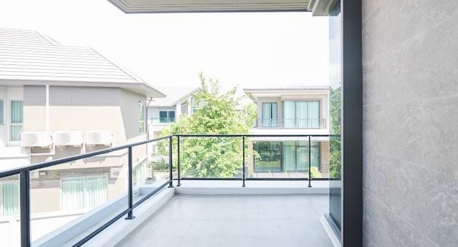 For sale 5 bedrooms house in Pak Kret, Nonthaburi