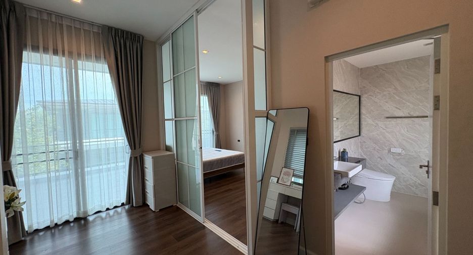 For sale 5 bedrooms house in Pak Kret, Nonthaburi