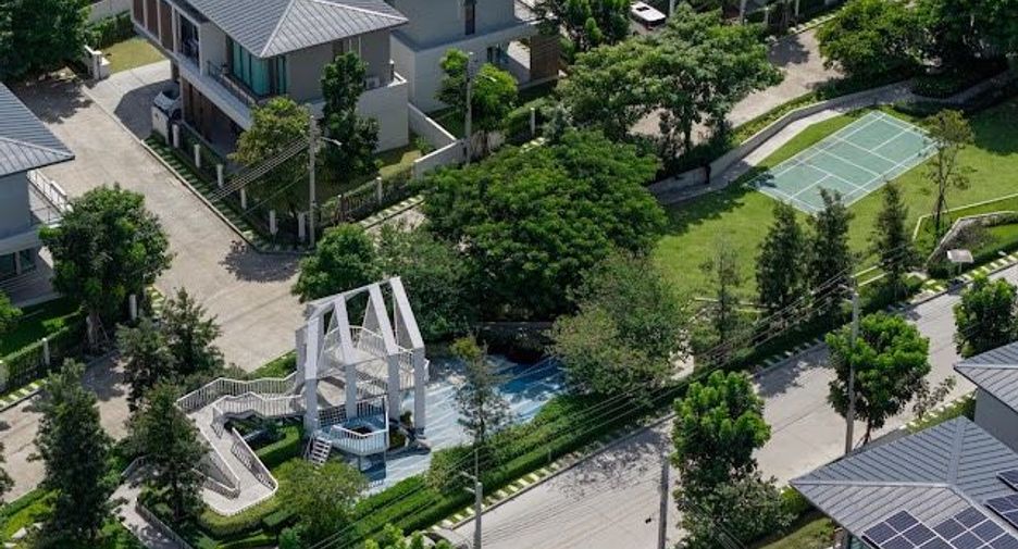 For sale 5 bedrooms house in Pak Kret, Nonthaburi