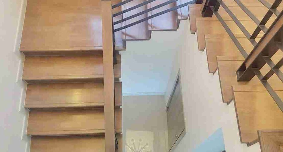 Casa en venta de 4 habitaciones en Prawet, Bangkok