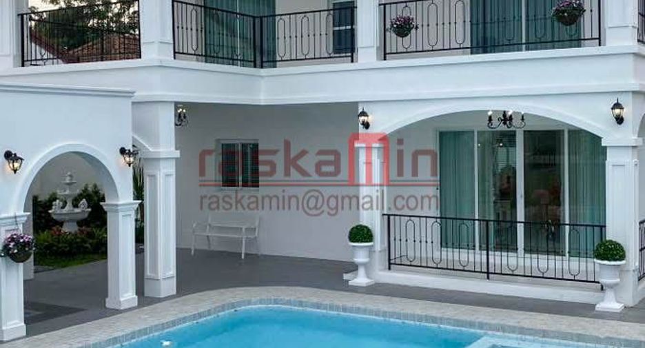 For sale 5 ベッドルーム villa in Bang Lamung, Chonburi