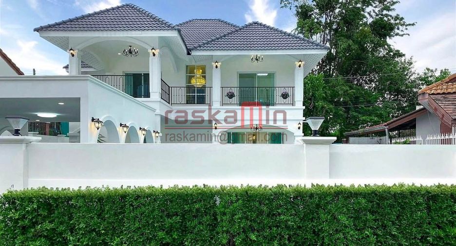 For sale 5 ベッドルーム villa in Bang Lamung, Chonburi