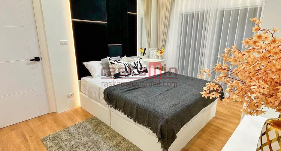 For sale 5 ベッドルーム villa in Bang Lamung, Chonburi