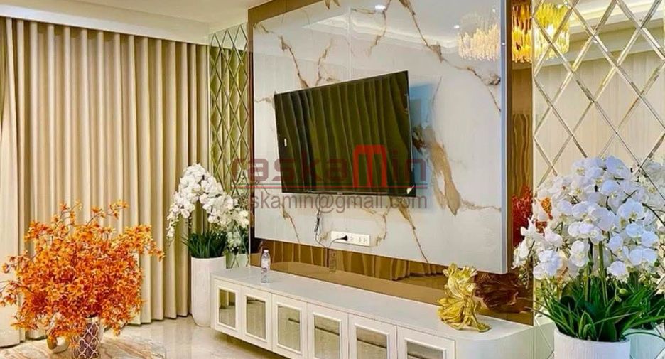 For sale 5 ベッドルーム villa in Bang Lamung, Chonburi