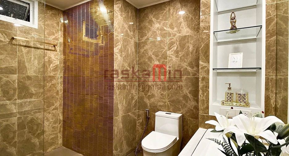For sale 5 ベッドルーム villa in Bang Lamung, Chonburi