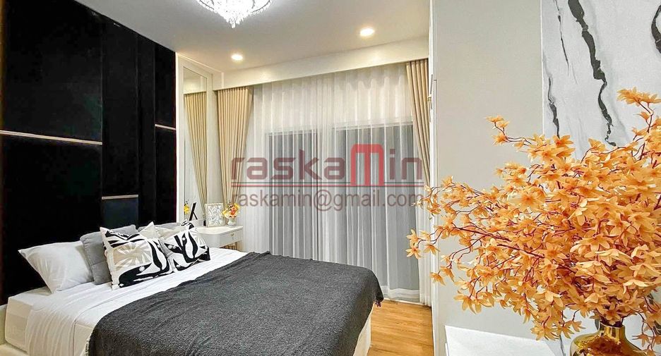 For sale 5 ベッドルーム villa in Bang Lamung, Chonburi