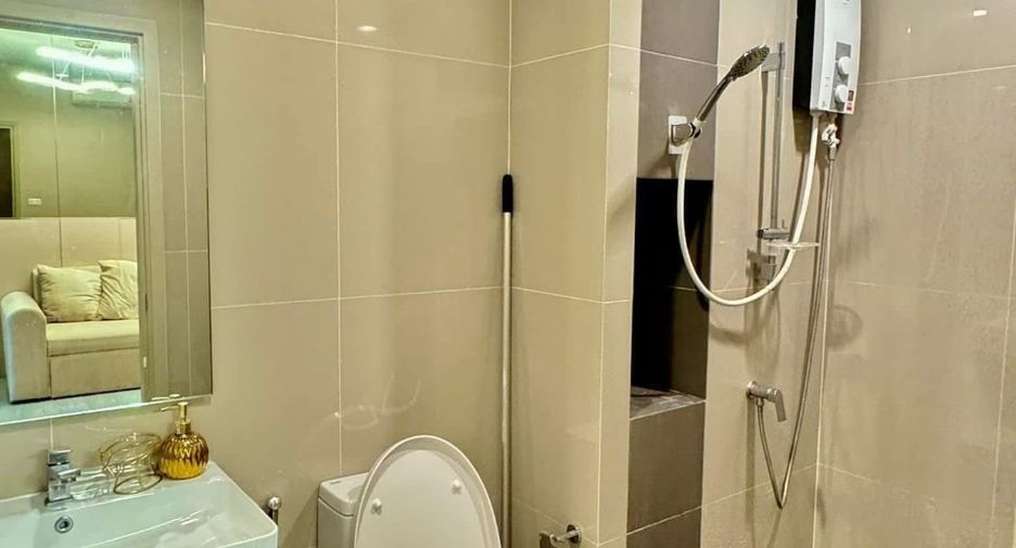 For rent 1 Beds condo in Bang Phlat, Bangkok