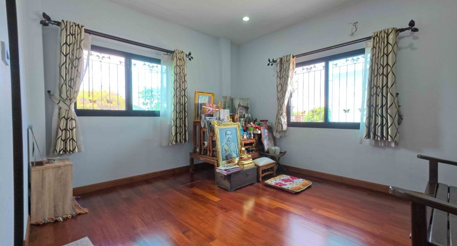 For sale 5 bedrooms house in Bang Khen, Bangkok
