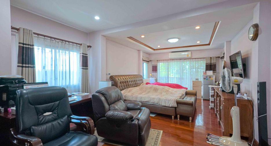 For sale 5 bedrooms house in Bang Khen, Bangkok