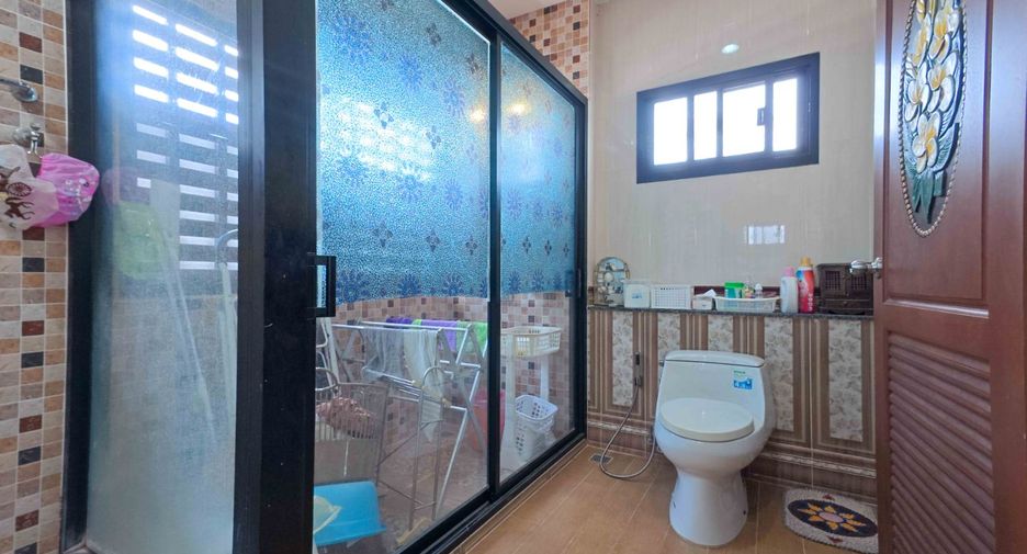 For sale 5 bedrooms house in Bang Khen, Bangkok