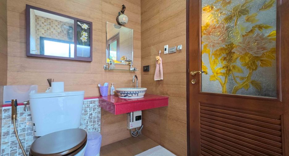 For sale 5 bedrooms house in Bang Khen, Bangkok