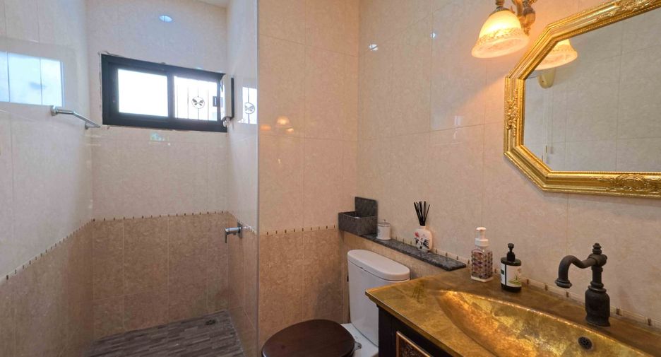 For sale 5 bedrooms house in Bang Khen, Bangkok