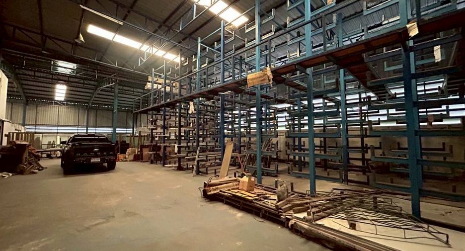 For rent and for sale warehouse in Pak Kret, Nonthaburi