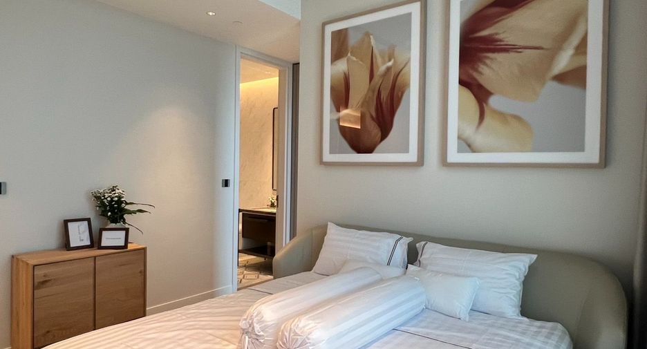 For sale 2 bedrooms condo in Sathon, Bangkok