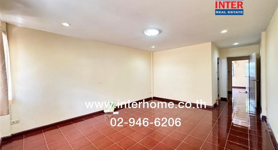 For sale 2 bedrooms townhouse in Don Mueang, Bangkok