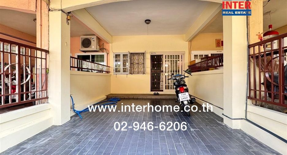 For sale 2 bedrooms townhouse in Don Mueang, Bangkok