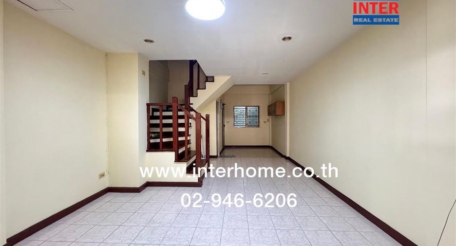 For sale 2 bedrooms townhouse in Don Mueang, Bangkok