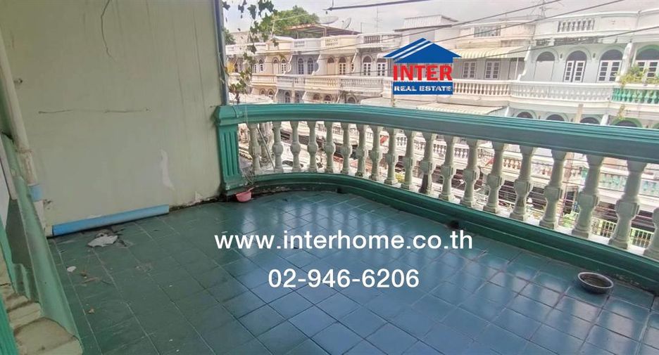 Casa adosada en venta de 4 habitaciones en Bang Bon, Bangkok