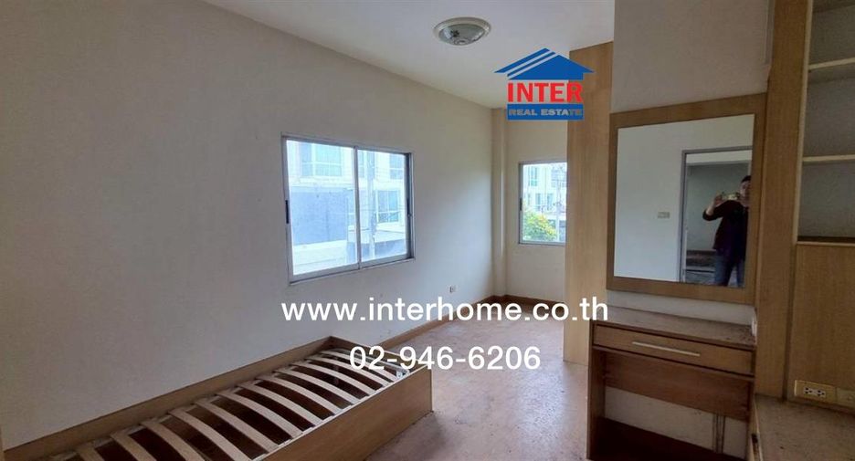 Haus zum Kauf mit 3 Zimmer in Lat Krabang, Bangkok