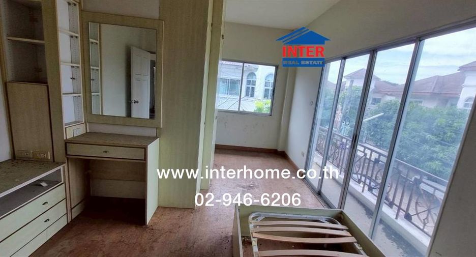 Haus zum Kauf mit 3 Zimmer in Lat Krabang, Bangkok