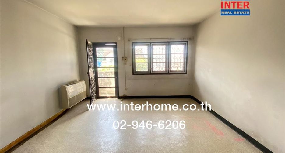 For sale 2 bedrooms townhouse in Bang Khen, Bangkok