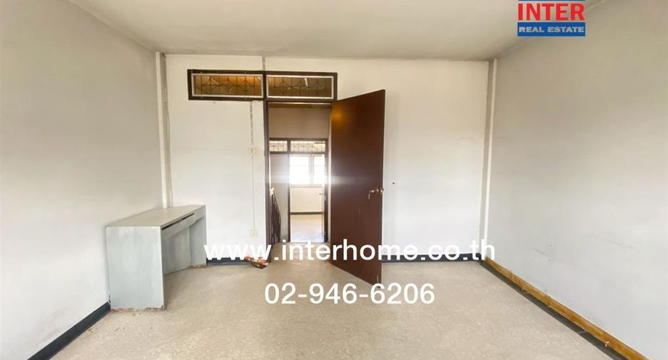 For sale 2 bedrooms townhouse in Bang Khen, Bangkok