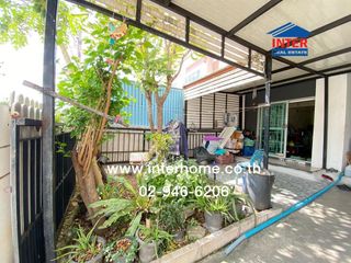 Casa adosada en venta de 3 habitaciones en Krathum Baen, Samut Sakhon