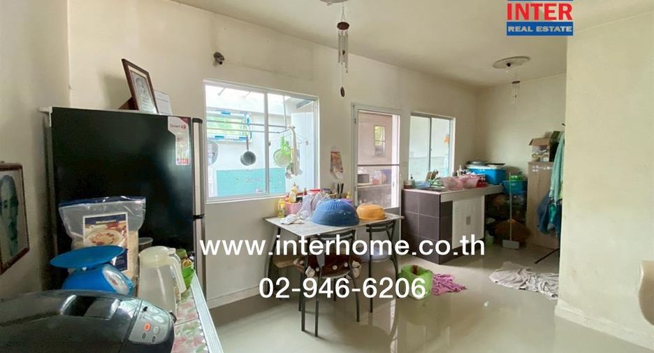 Reihenhaus zum Kauf mit 3 Zimmer in Krathum Baen, Samut Sakhon