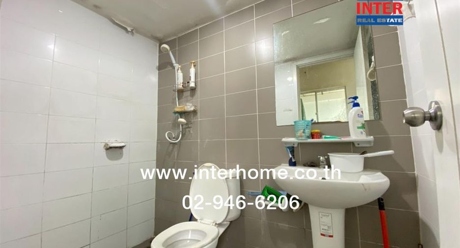 Reihenhaus zum Kauf mit 3 Zimmer in Krathum Baen, Samut Sakhon