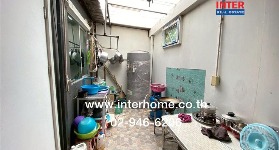 Reihenhaus zum Kauf mit 3 Zimmer in Krathum Baen, Samut Sakhon