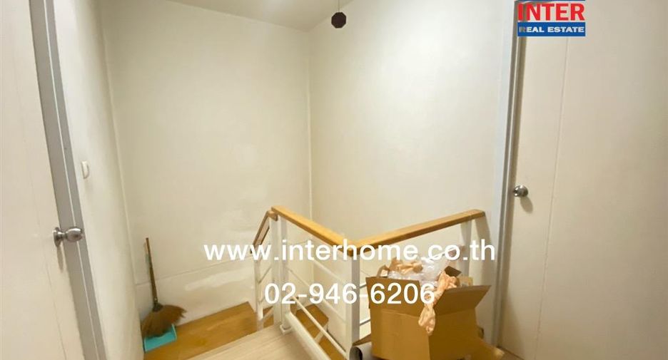 Reihenhaus zum Kauf mit 3 Zimmer in Krathum Baen, Samut Sakhon