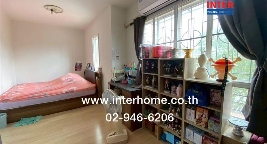 Reihenhaus zum Kauf mit 3 Zimmer in Krathum Baen, Samut Sakhon