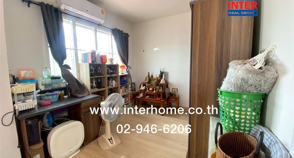 Reihenhaus zum Kauf mit 3 Zimmer in Krathum Baen, Samut Sakhon