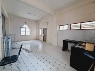 For rent 15 bedrooms retail Space in Mueang Chiang Mai, Chiang Mai
