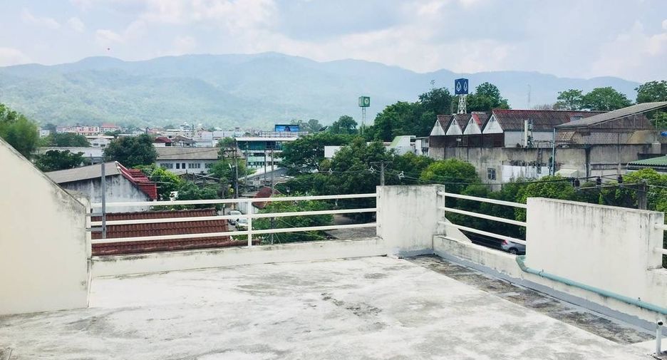 For rent 15 bedrooms retail Space in Mueang Chiang Mai, Chiang Mai