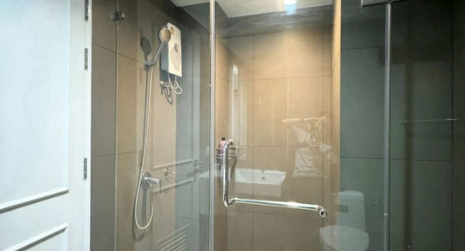 For sale 1 bed condo in Watthana, Bangkok