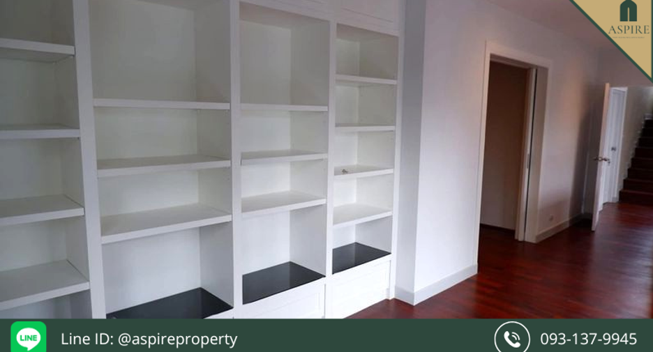 For sale 5 bedrooms house in Saphan Sung, Bangkok