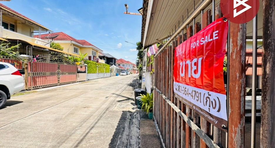 For sale 4 bedrooms house in Sam Phran, Nakhon Pathom