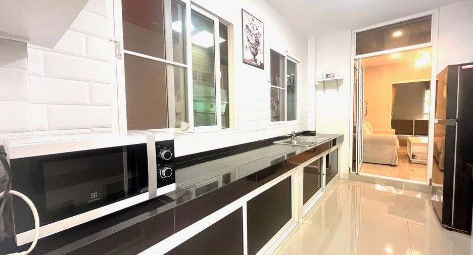 For sale 4 bedrooms house in Sai Mai, Bangkok