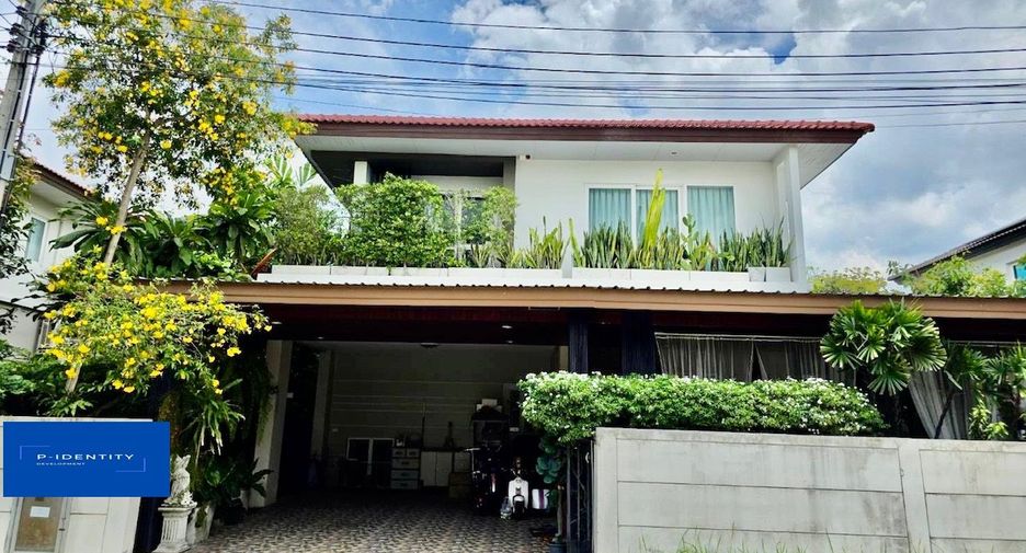 For sale 4 bedrooms house in Sai Mai, Bangkok