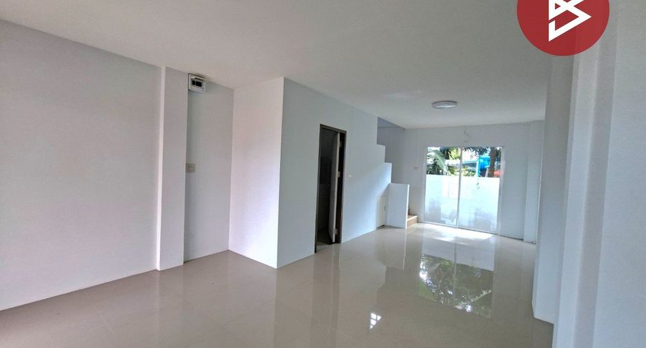 Reihenhaus zum Kauf mit 2 Zimmer in Phra Pradaeng, Samut Prakan