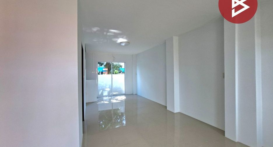 Reihenhaus zum Kauf mit 2 Zimmer in Phra Pradaeng, Samut Prakan