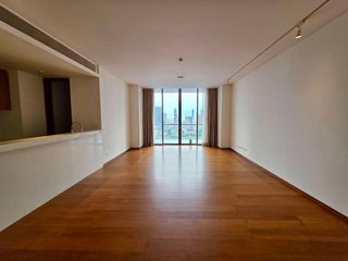 Wohnung zum Kauf mit 2 Zimmer in Sathon, Bangkok