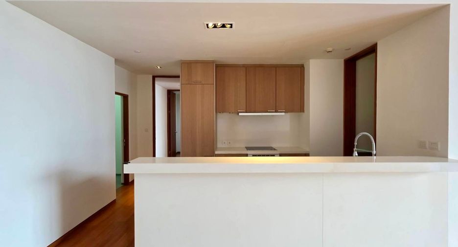 Condo en venta de 2 habitaciones en Sathon, Bangkok