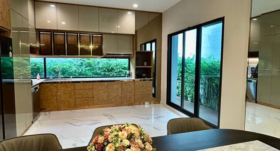 ให้เช่า และ ขาย 4 ห้องนอน บ้านเดี่ยว ใน ประเวศ, กรุงเทพฯ