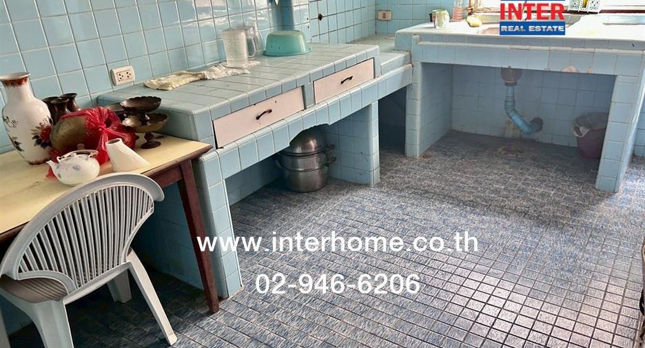 Продажа 3 спальни дом в Хуаи Кхщанг, Бангкок