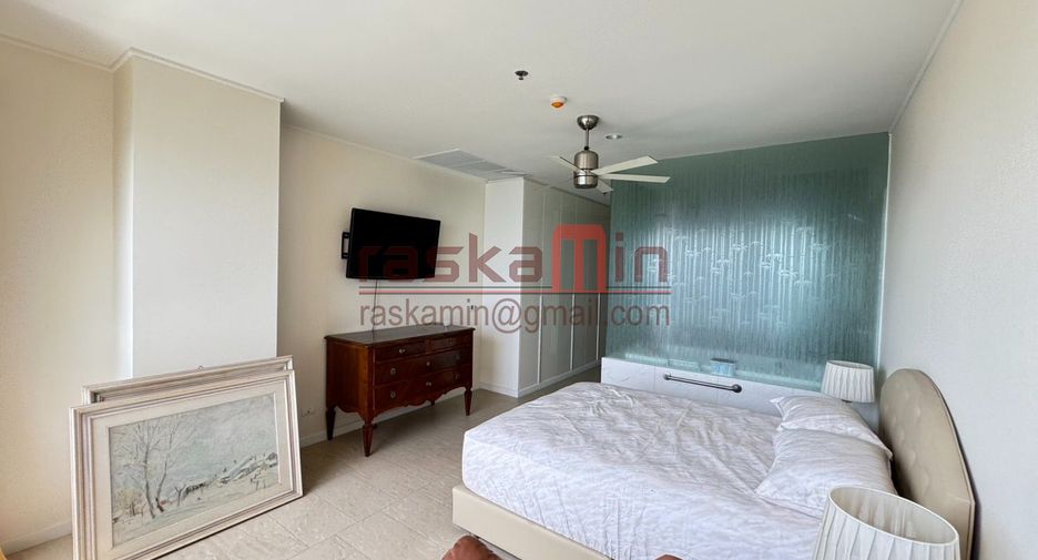 For sale 3 bedrooms condo in Bang Lamung, Chonburi