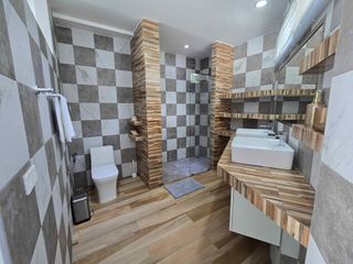 For rent and for sale 4 bedrooms villa in Kathu, Phuket