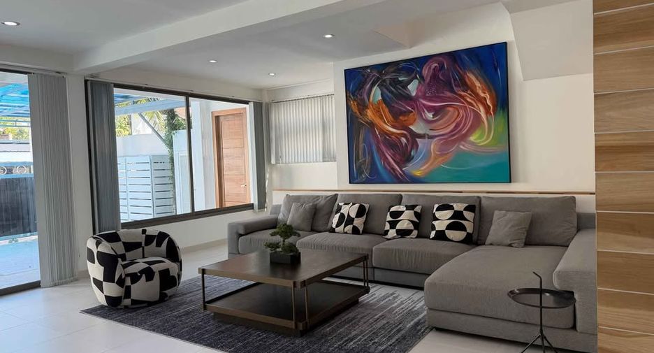 For rent and for sale 4 bedrooms villa in Kathu, Phuket