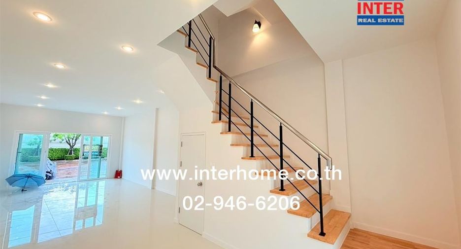 For sale 4 bedrooms retail Space in Phra Samut Chedi, Samut Prakan